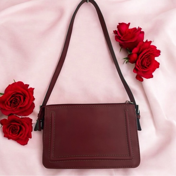 Nine West Elegant Burgundy Shoulder Bag - Picture 2 of 3